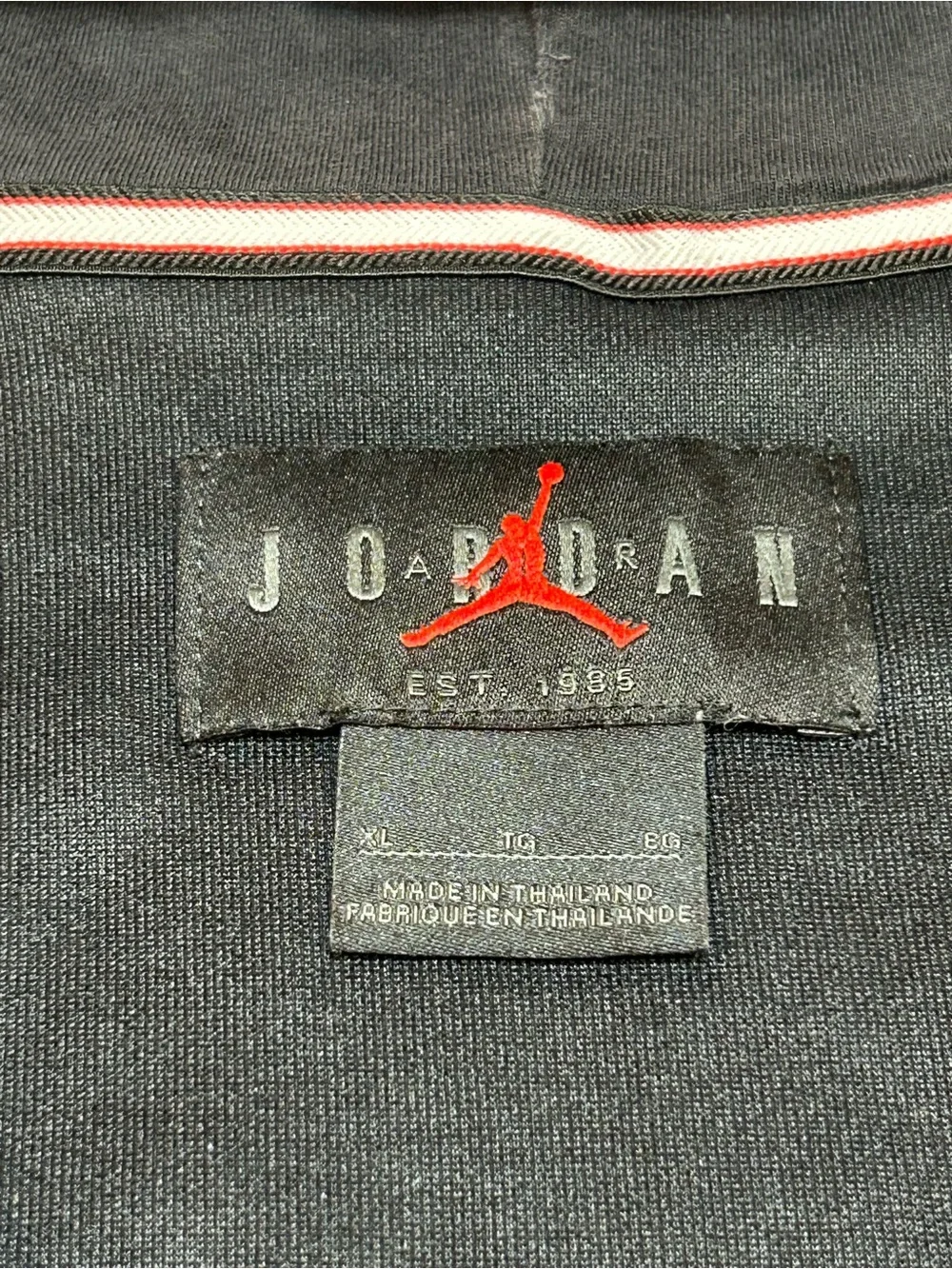 Jordan Flight Essentials Full-Zip Raglan Fleece Hoodie Black Embroidered Red - Picture 5 of 6